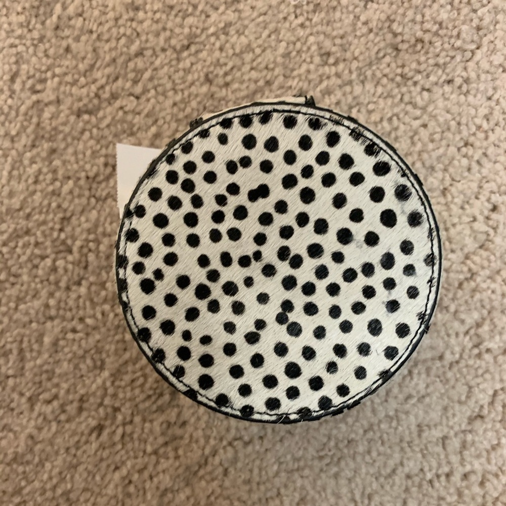 Jewelry case
